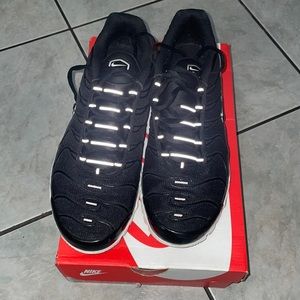 Women air max plus size 10